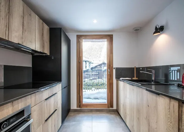 Duplex 3 Etoiles Pour 6 Pers, Chamonix, Parking Prive - Fr-1-343-189 Chamonix